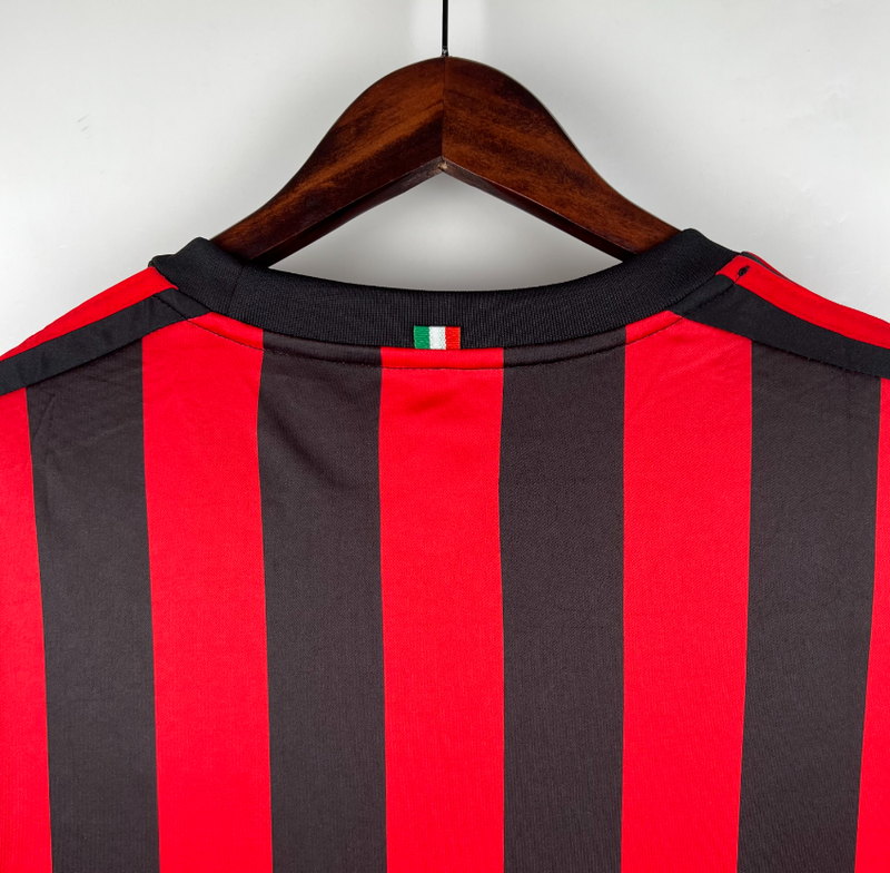 Camisa A.C Milan - Retrô  17/18 (Casa)