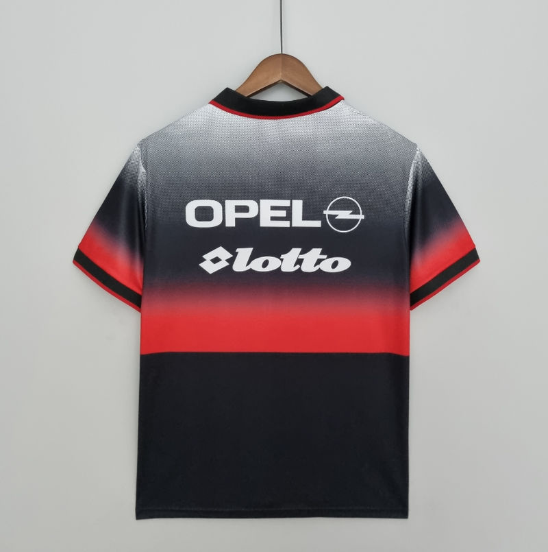 Camisa A.C Milan - Retrô | 95/96 (Treino) Preta e Branca