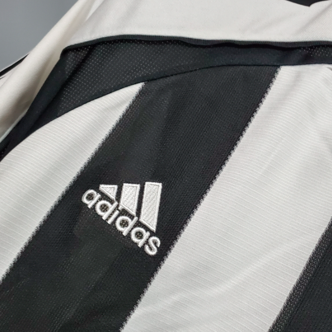 Camisa Newcastle United - Retrô | 05/06 - (Casa)