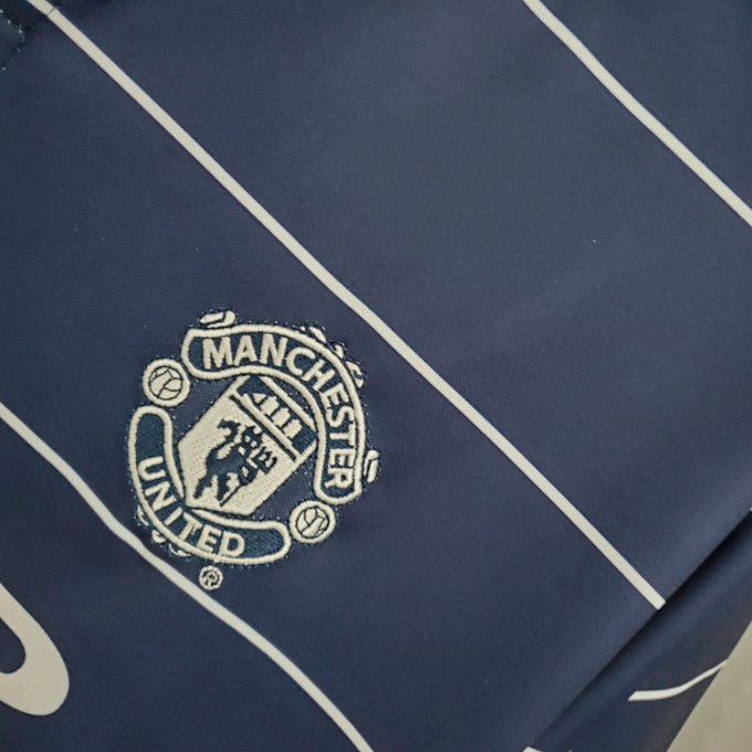 Camisa Manchester United - Retrô | 99/00 - (Fora)