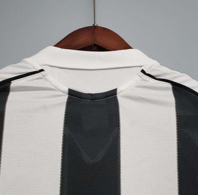 Camisa Newcastle United - Retrô | 05/06 - (Casa)