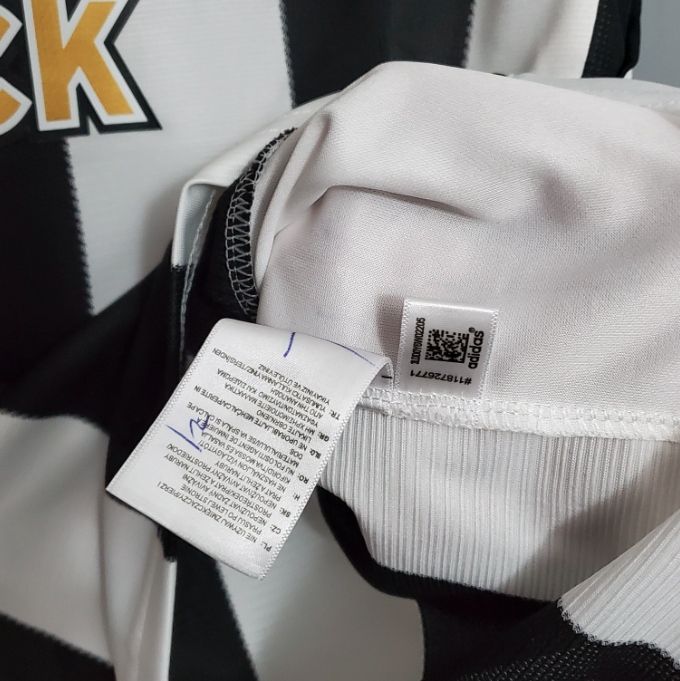 Camisa Newcastle United - Retrô | 05/06 - (Casa)