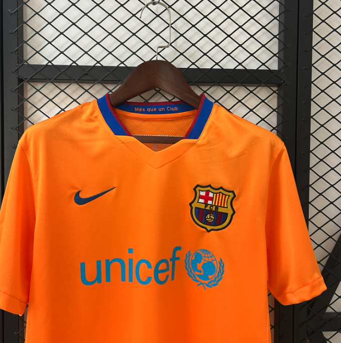 Camisa Barcelona - Retrô | 06/07 - (Fora)