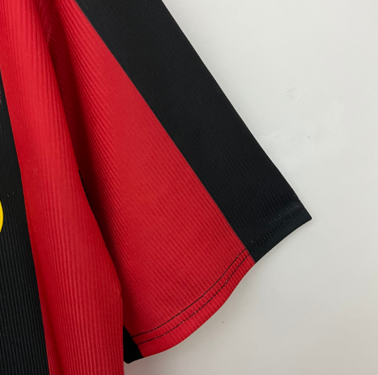 Camisa Eintracht Frankfurt - Retrô | 98/00 - 100º Aniversário (Casa)