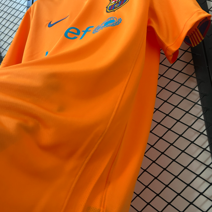 Camisa Barcelona - Retrô | 06/07 - (Fora)