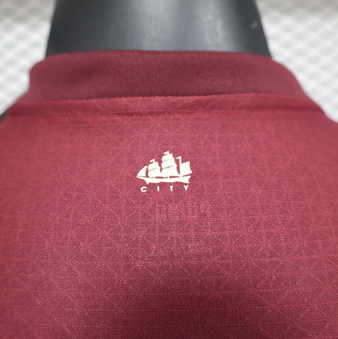 Camisa Manchester City - Jogador | 24/25 - Terceiro Fora