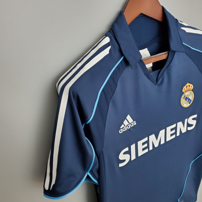 Camisa Real Madrid - Retrô | 05/06 - (Fora)