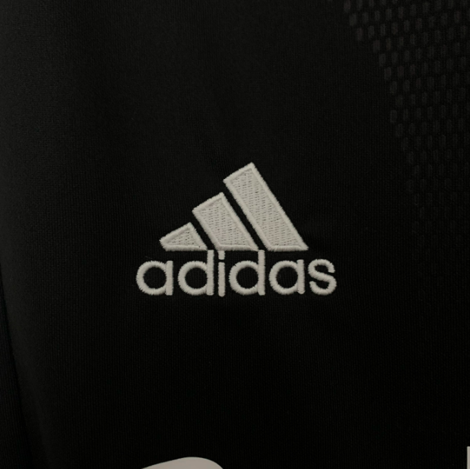 Camisa Real Madrid  - Retrô I 01/02 (Fora)