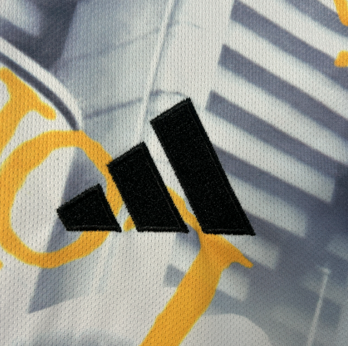 Camisa Real Madrid - Torcedor | 25/26 - Edição Especial