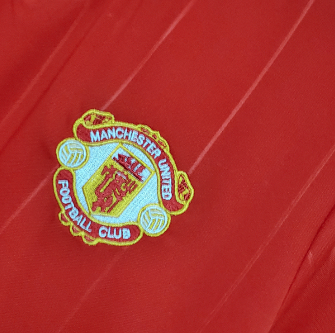 Camisa Manchester United - Retrô | 83/84 - (Casa)